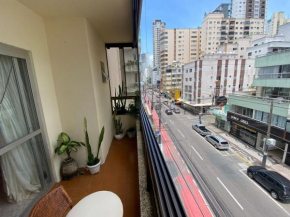 Apartamento Av. Brasil a 50m do mar